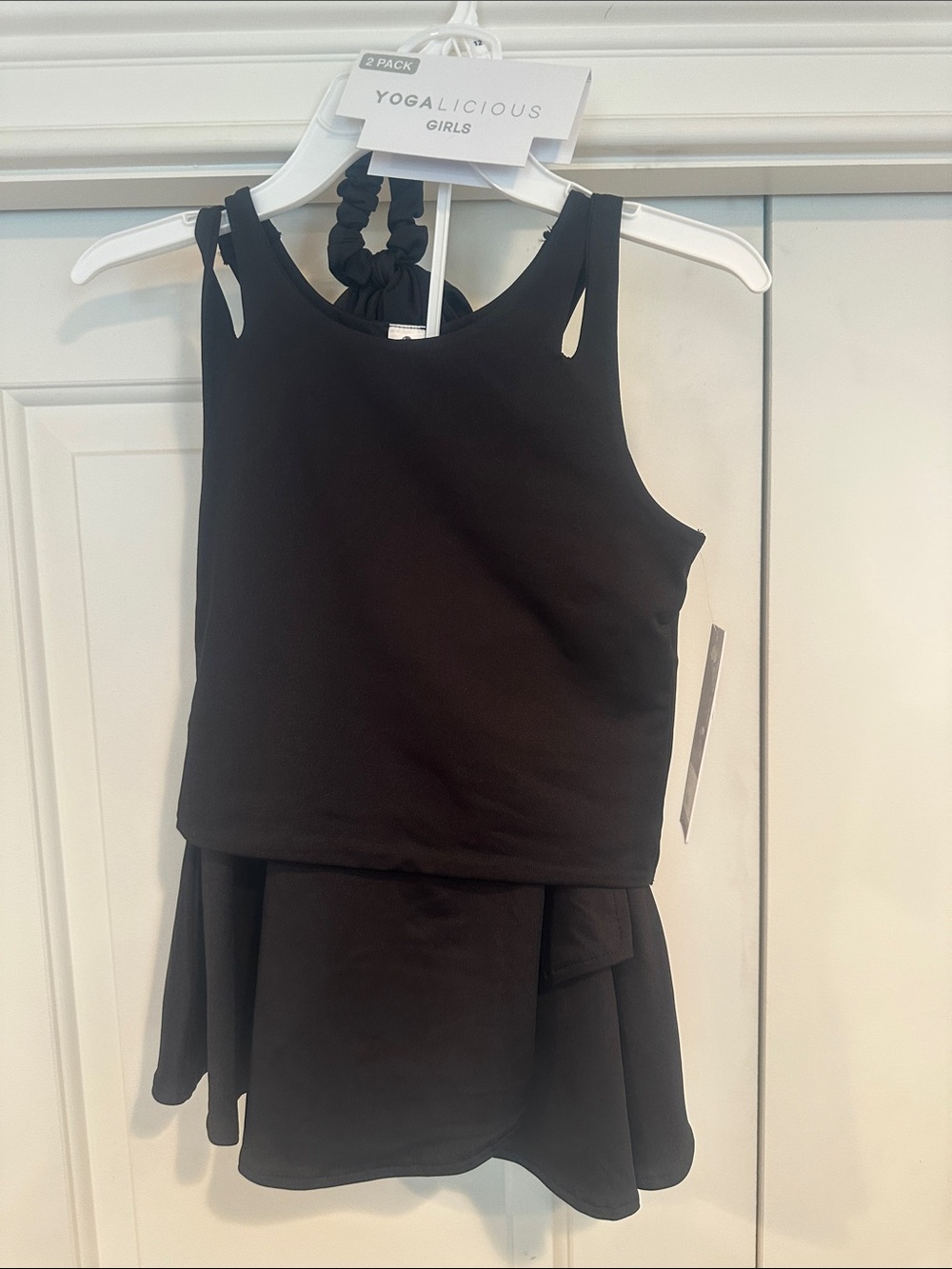 Yogalicious Girls Black Active Tank & Skort Set